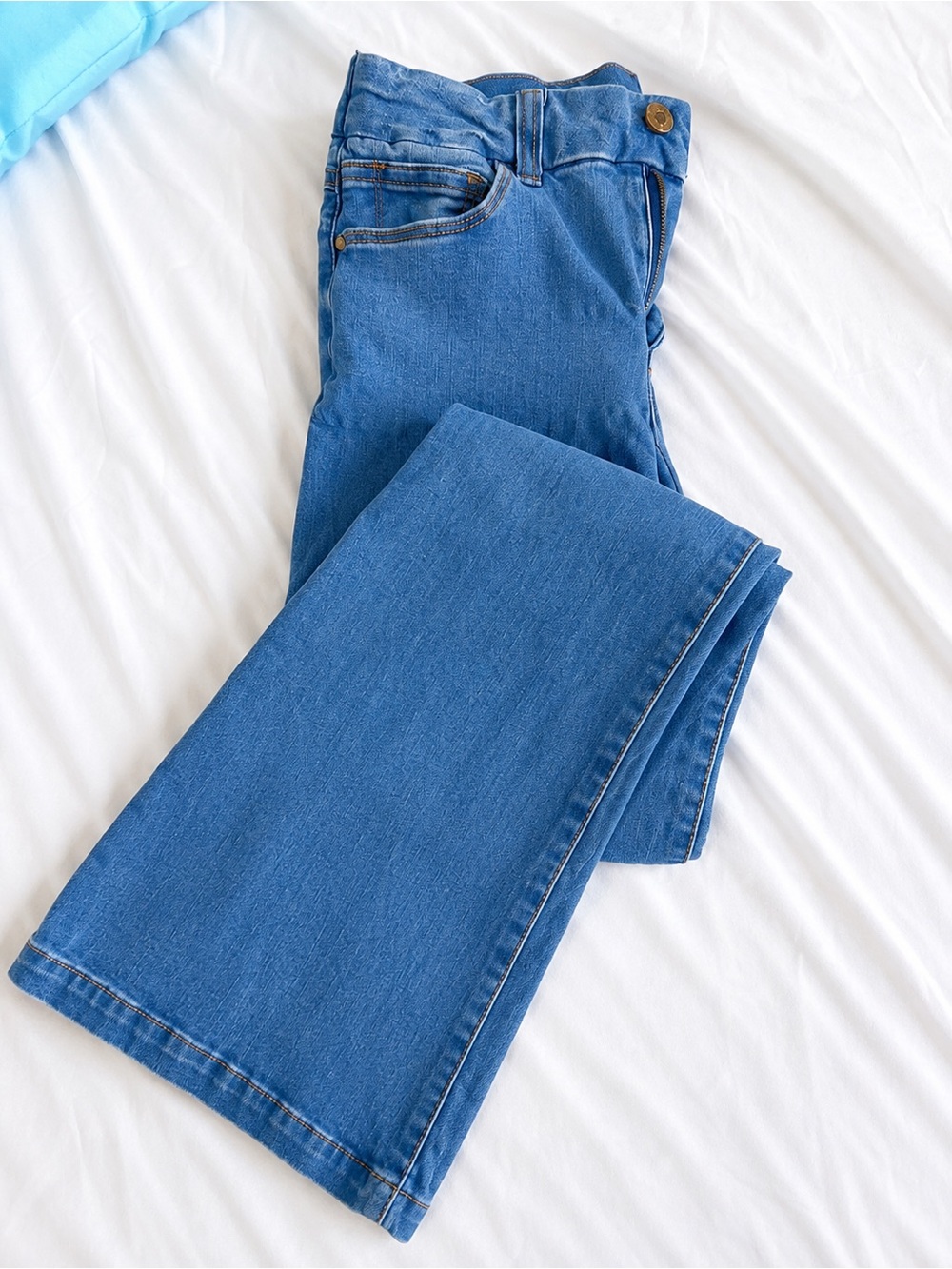 Sincerely Jules High Rise Flare Jeans Size 25 Light Wash Stretch Denim - Picture 4 of 6